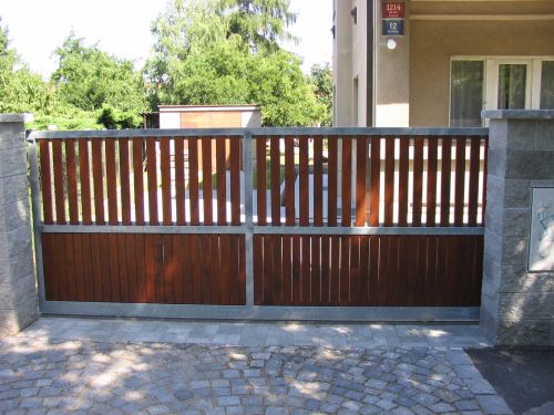 Brána Brno Slatina